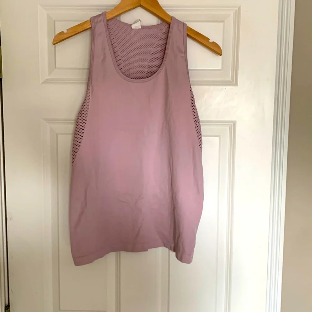 Fabletics Tank - Picture 1 of 3
